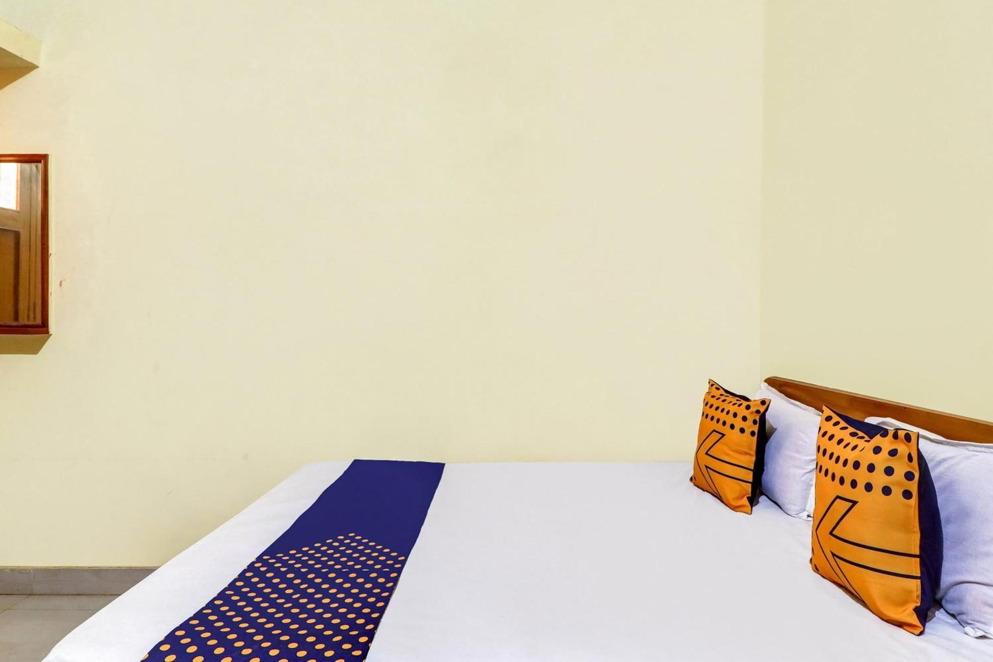 Hotel O Shivaye Rest House Deoghar Esterno foto