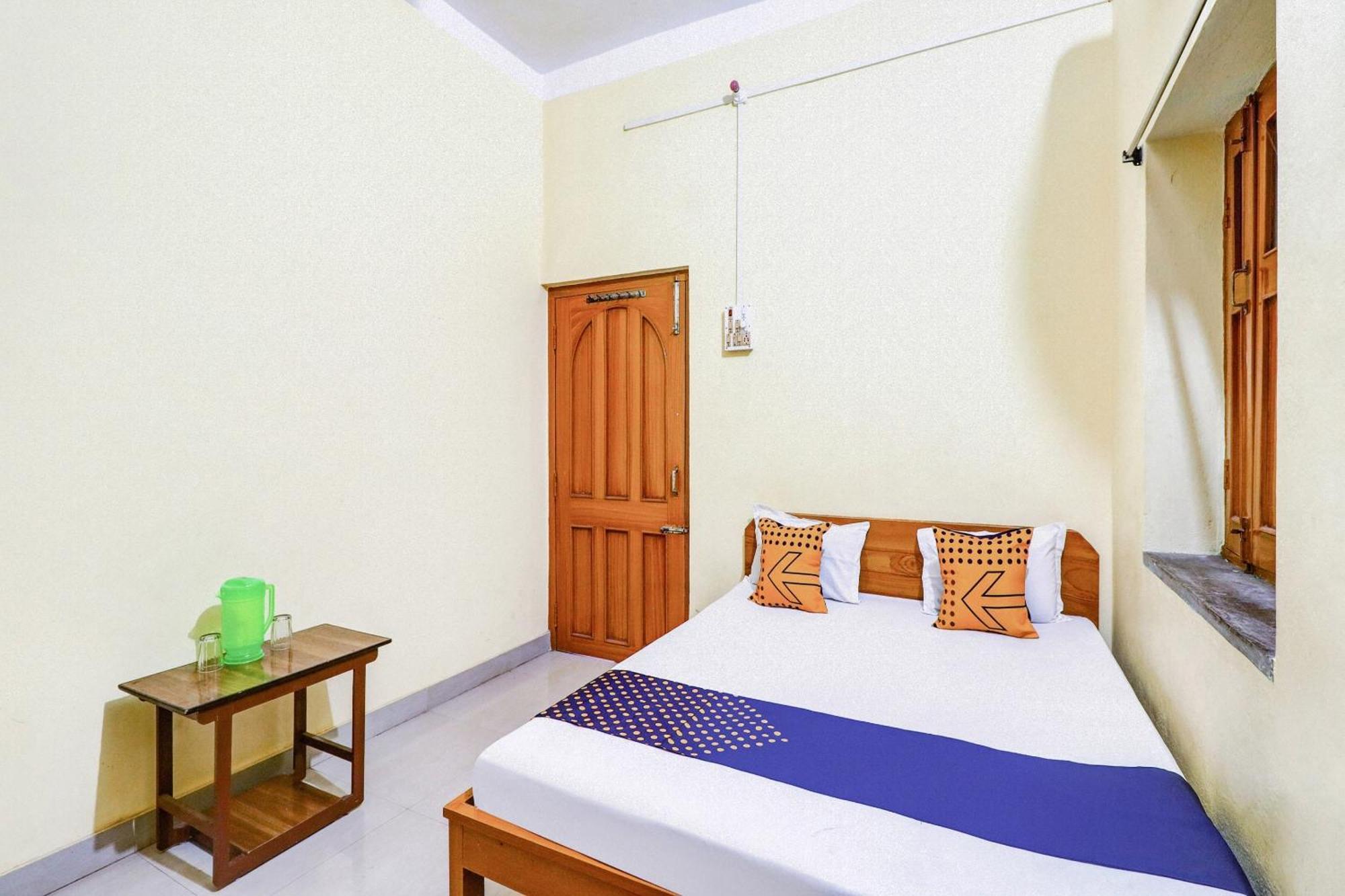 Hotel O Shivaye Rest House Deoghar Esterno foto